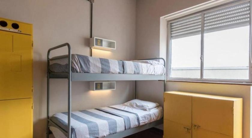 Image of Bed in 6-Bed Mixed Dormitory Room 1