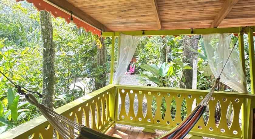 Puerto Viejo de Talamanca El Jardin de Playa Negra 3-Star Guesthouse lobby