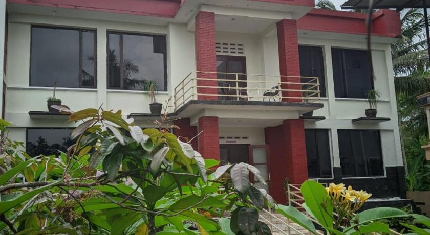 Grand Pakemsari Hotel & Resort - image 11