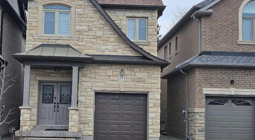 Ensuite in New Home with Parking, Close to Bluffers Park, Lake Ontario, 15 Mins to Downtown