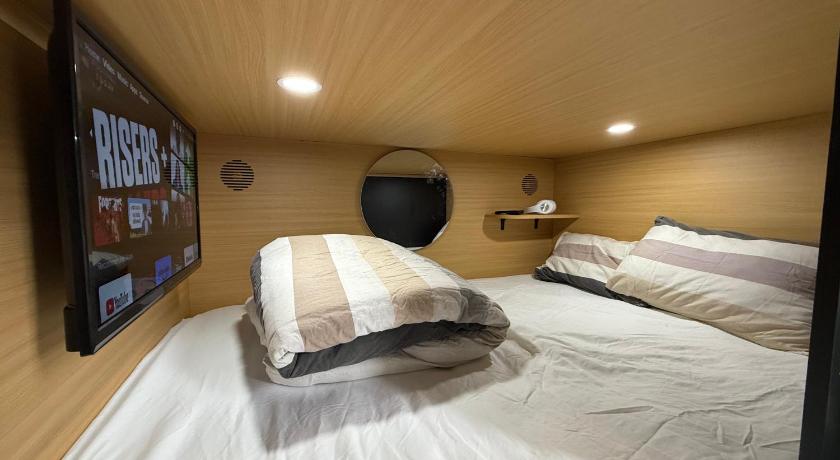 Image of Pod in Shared Dorm 3
