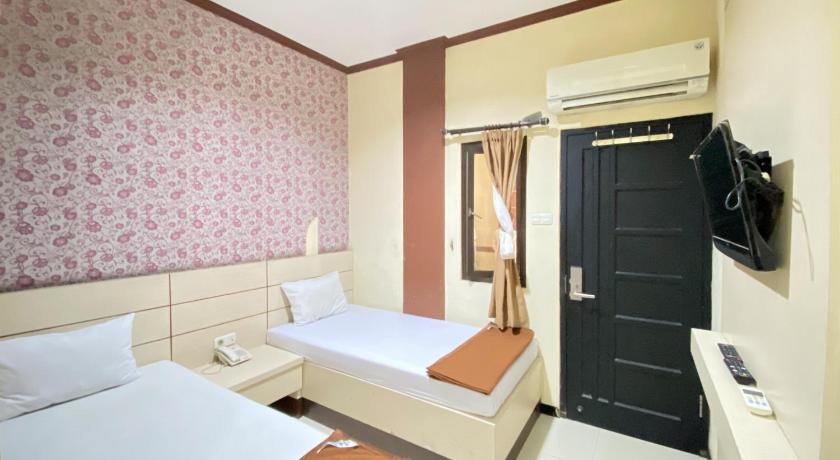 Lily Guest House Syariah RedPartner - image 29