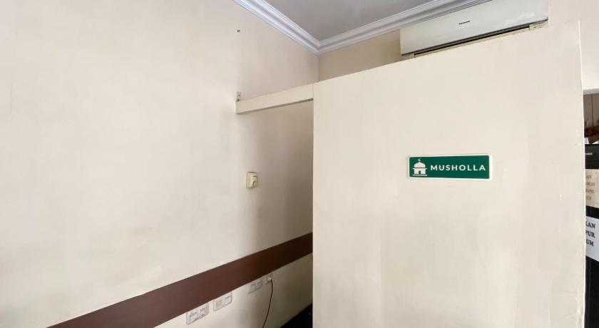 Lily Guest House Syariah RedPartner - image 27