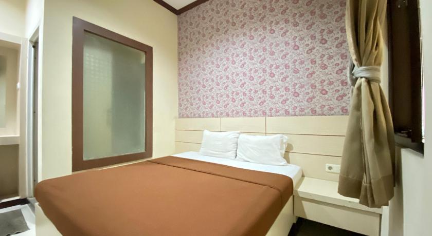 Lily Guest House Syariah RedPartner - image 34