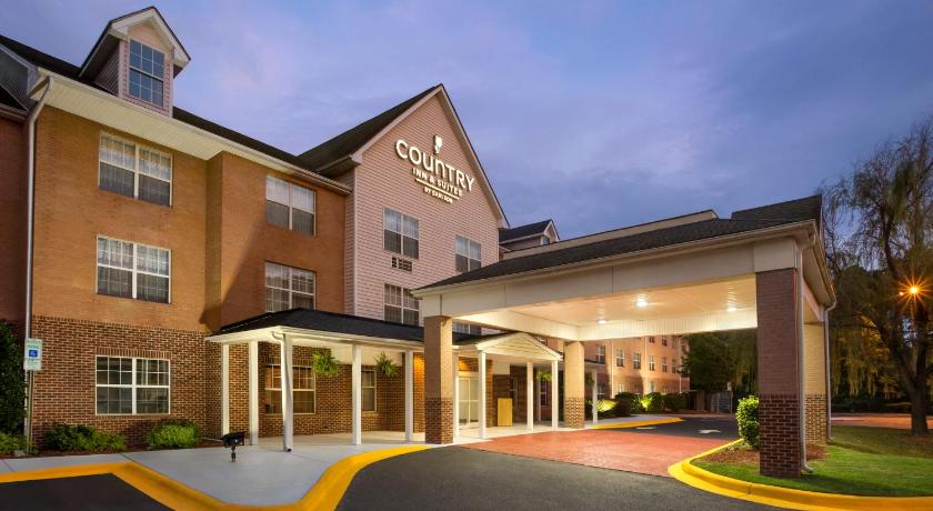 Country Inn & Suites by Radisson, Charlotte University Place, NC