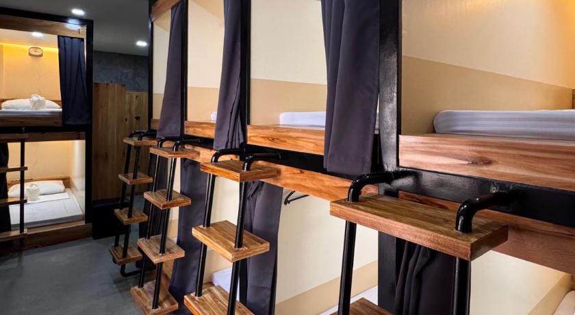 Kugii Hostel - Self Check-in Capsule Hostel near Cebu Airport