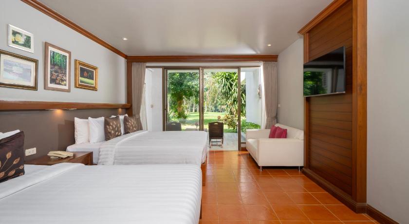 Image of Riverside Deluxe Triple 0