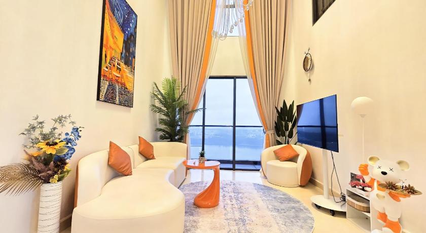 Johor Bahru Loft Suite Seaview JB CIQ 7Pax 4-Star Guesthouse exterior