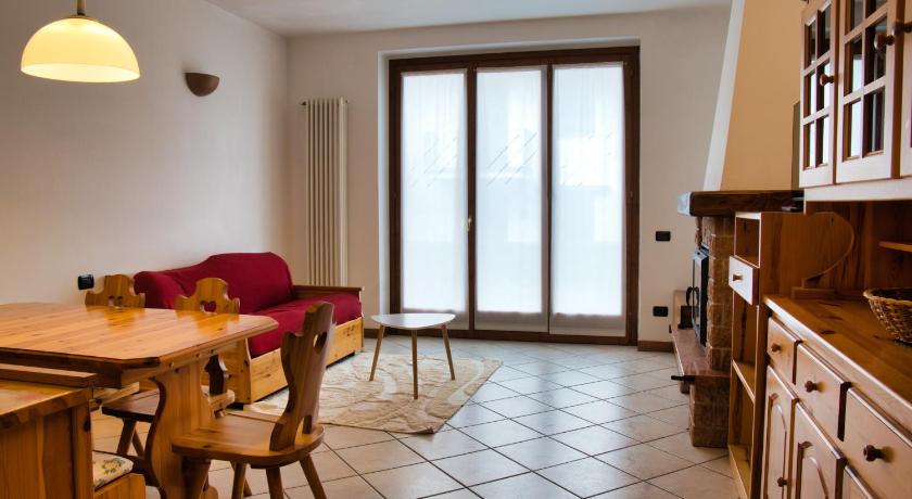 Cassina Lavallee 8