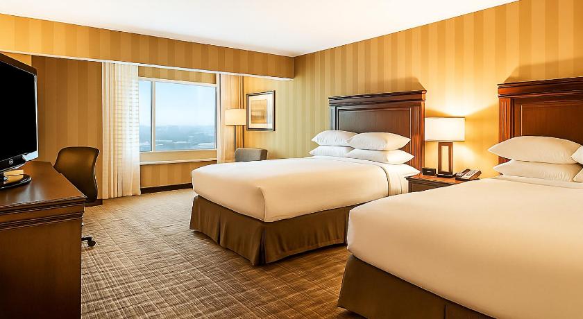 Image of 2 QUEEN BEDS - VIEW OF UPPER NIAGARA RIVER 0