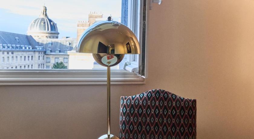 Image of Suite 8