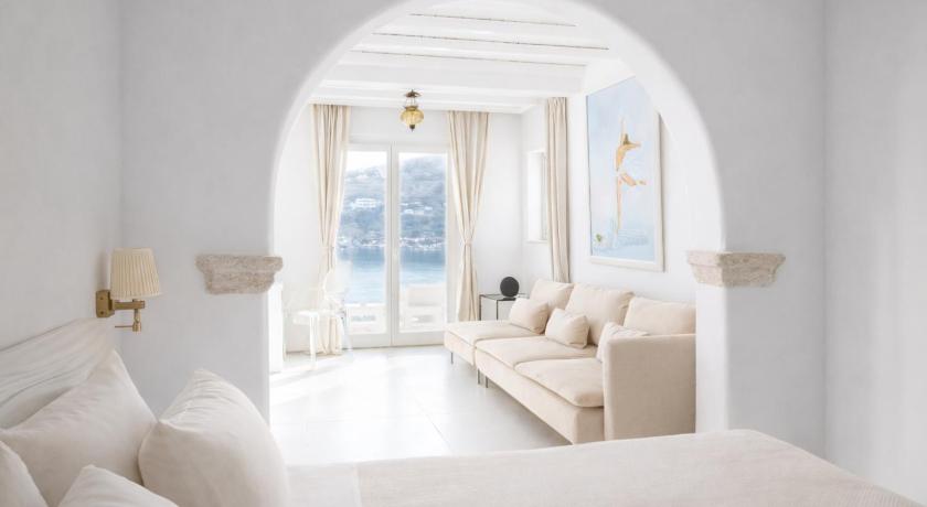 Image of Junior Suite with Sea View 4