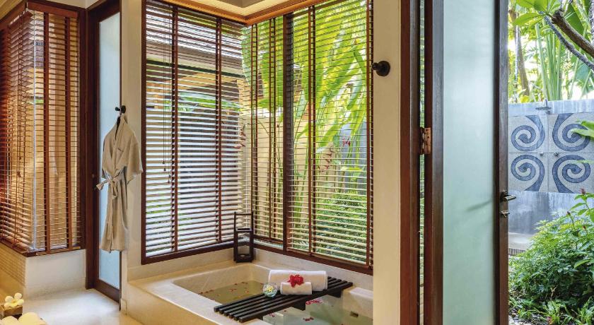 Image of Two-Bedroom Villa - Beachfront 2