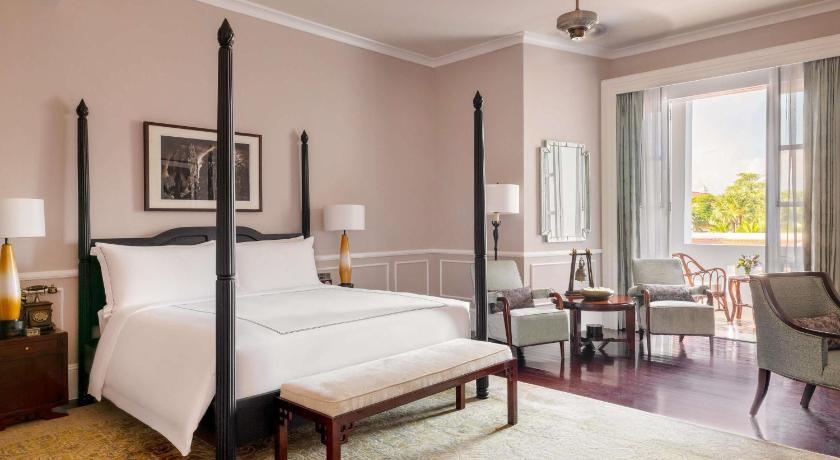 Image of Landmark Room King 3