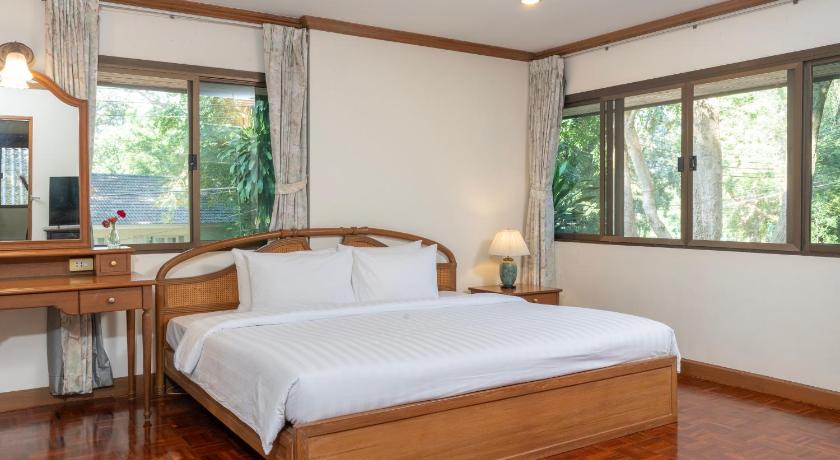 Image of Three-Bedroom Residence 3