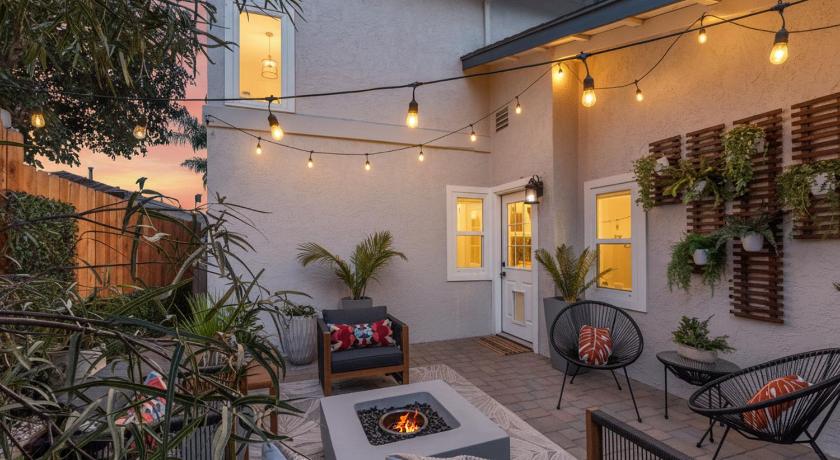 Luxe OB Home, Walk to Beach, Sauna, and Backyard