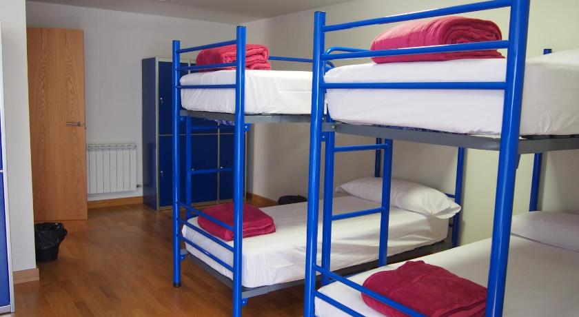 Albergue Segunda Etapa — Hotel in Zubiri