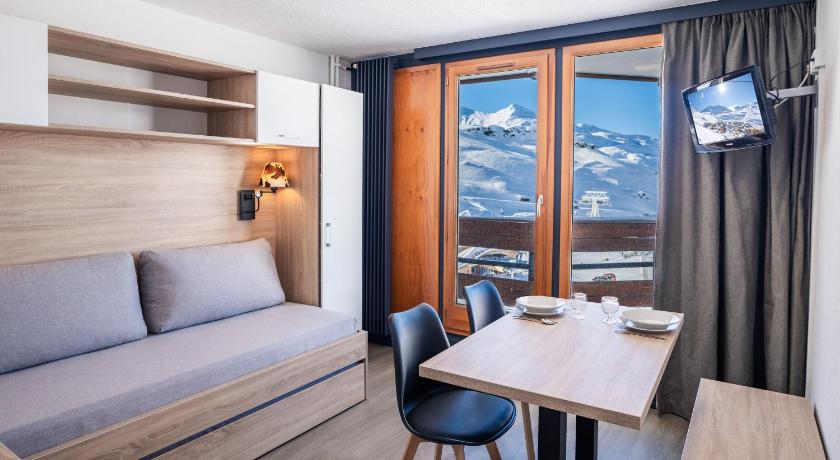 Image of Studio with Balcony (2 Adults) 3