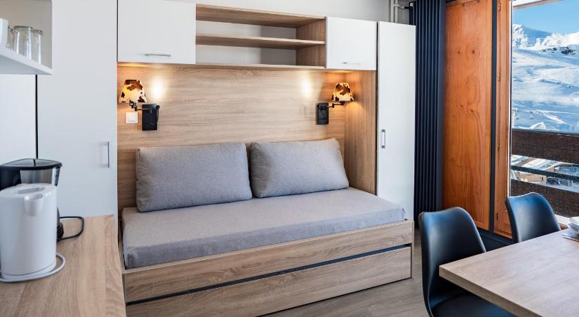 Image of Studio with Balcony (2 Adults) 4