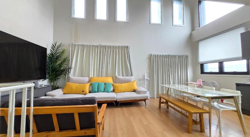 인천 Rare House 숙소 스위트룸