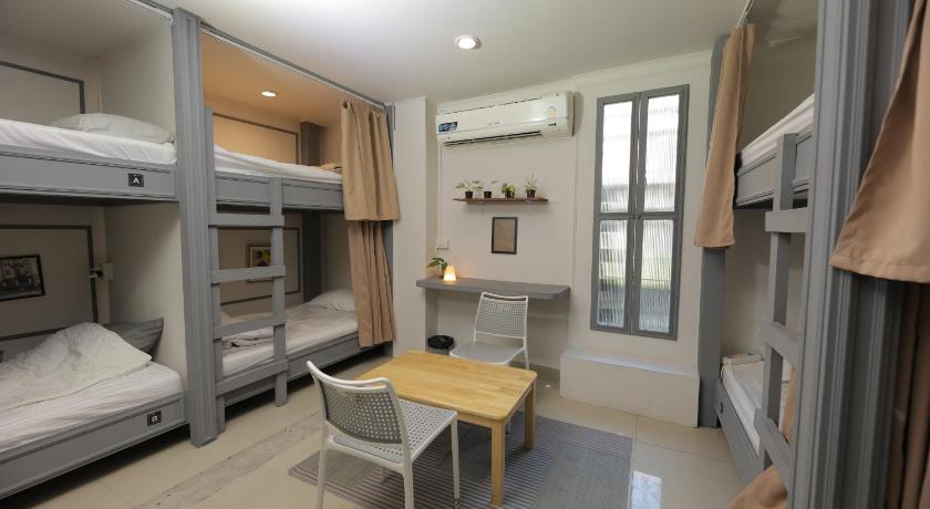 Image of Bunk Bed in Mixed Dormitory Room 3