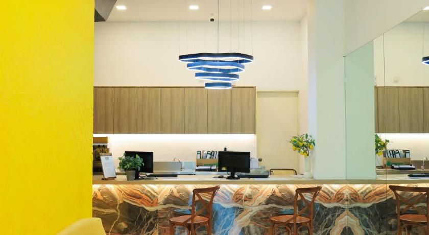 而连突 BIG TREE HOTEL 2星级 酒店 大堂