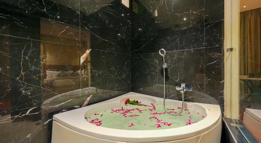 FabHotel Sonachi Grand - image 7