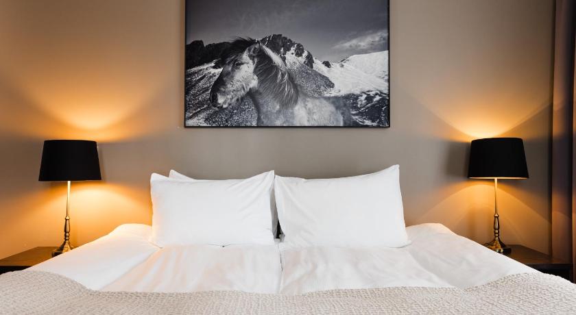 Image of Deluxe Two-Bedroom Suite 6