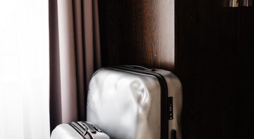 Image of Deluxe Two-Bedroom Suite 14