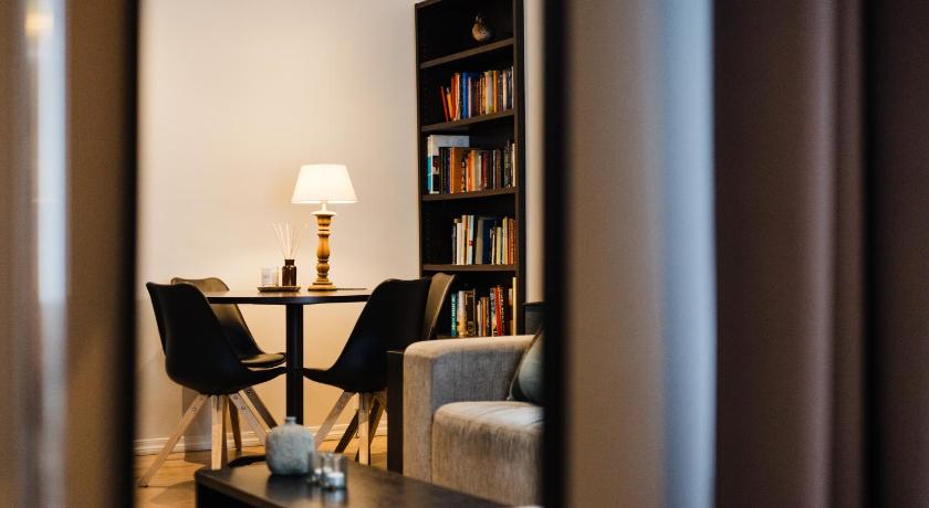 Image of Deluxe Two-Bedroom Suite 9