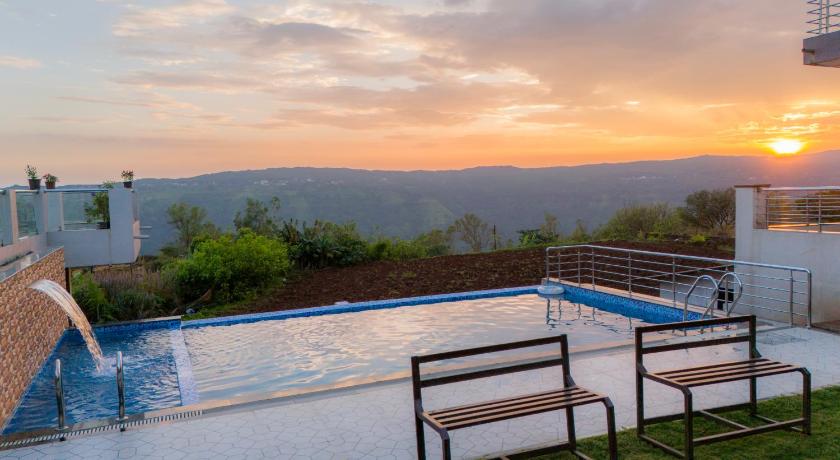 Strawberry King Resort - image 22