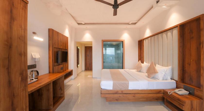 Strawberry King Resort - image 15