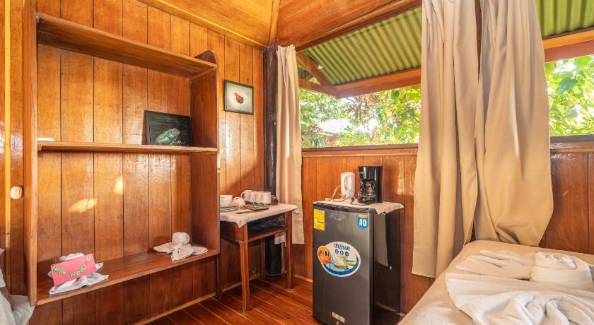 Image of Quadruple Wooden Cabin with Partial Sea View 6