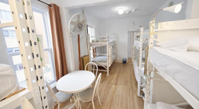 Image of Bed in 8-Bed Mixed Dormitory Room 6