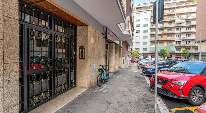 罗马 7th Floor Terrace Stay - San Giovanni & Colosseum 4星级 单人房 泳池