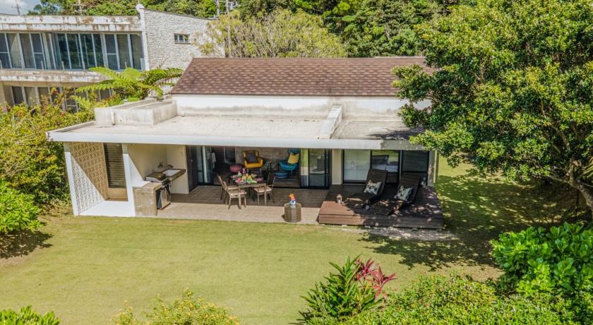 Hilltop Top Garden Villa CAN