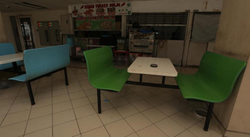 Apartemen Grand Centerpoint Bekasi by Alfa Rooms - image 45