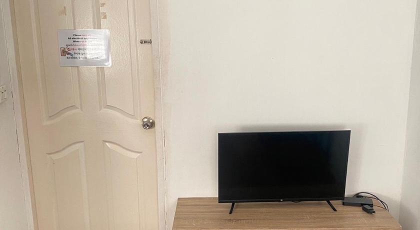 Image of Standard Twin Room 15