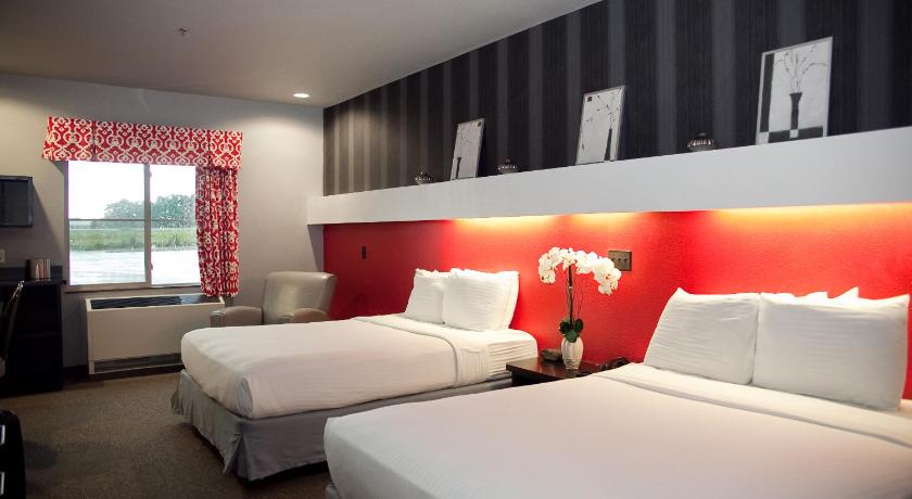 Metropolis Resort - Eau Claire photo