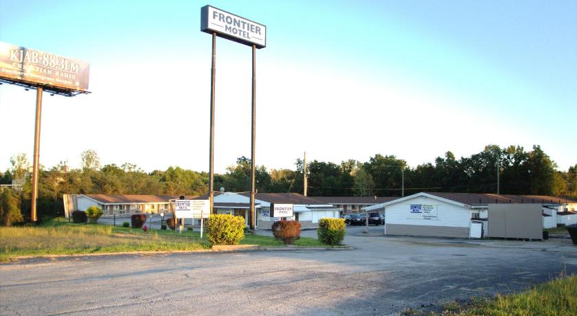 Frontier Motel — Hotel in Kingdom City (MO)
