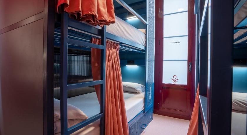 Ágy, 4-ágyas koedukált hálóteremben (1 Person in 4-Bed Dormitory - Mixed) fotója 0