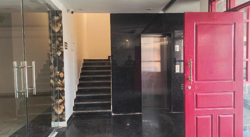 Skyer Inn Hotel - image 7