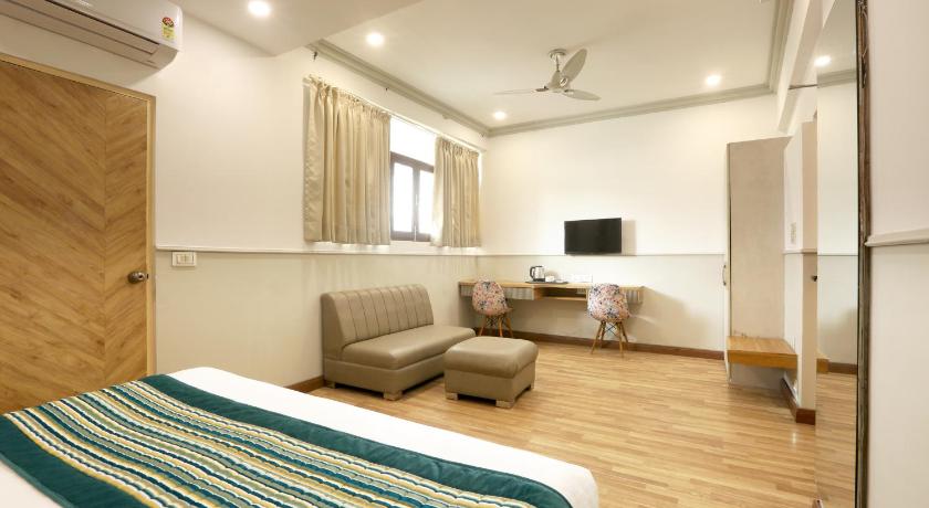Hotel Emerald Suites & Banquet by Aura - image 23