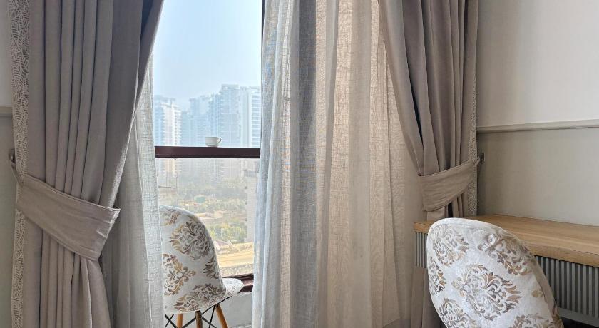 Hotel Emerald Suites & Banquet by Aura - image 29