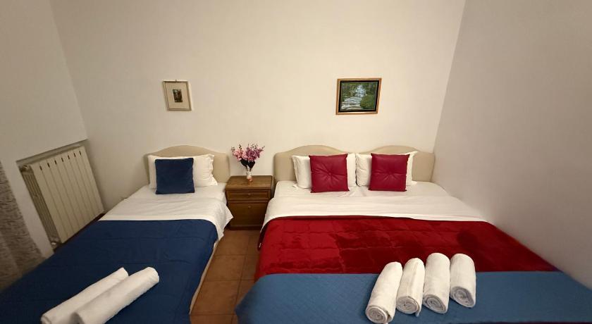 로마 Niam House Volturno 2성급 게스트하우스 레스토랑