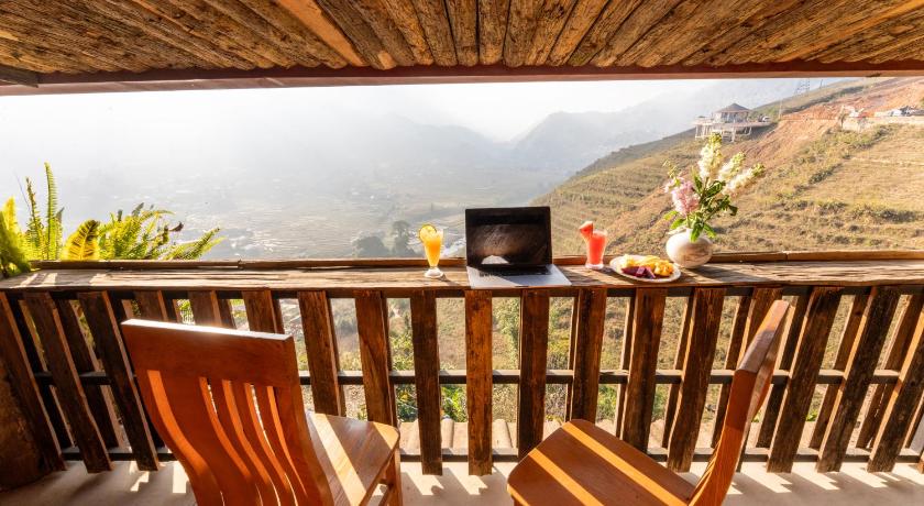 サパ Muong Hoa River View Hotel 3つ星 ホテル プール