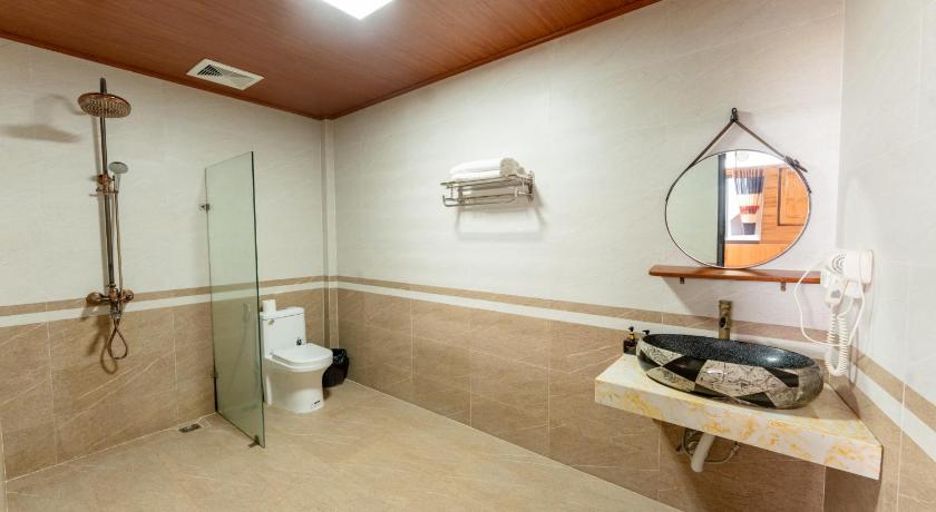 Image of Suite with Mountain View 2