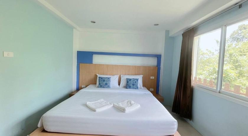 Image of Deluxe Double Bed 1