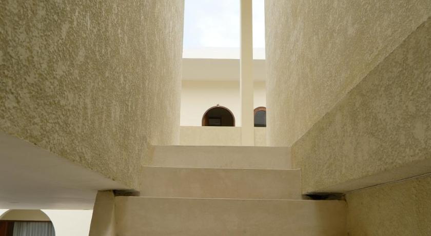 Avaya Boutique Hostel Bali - image 12