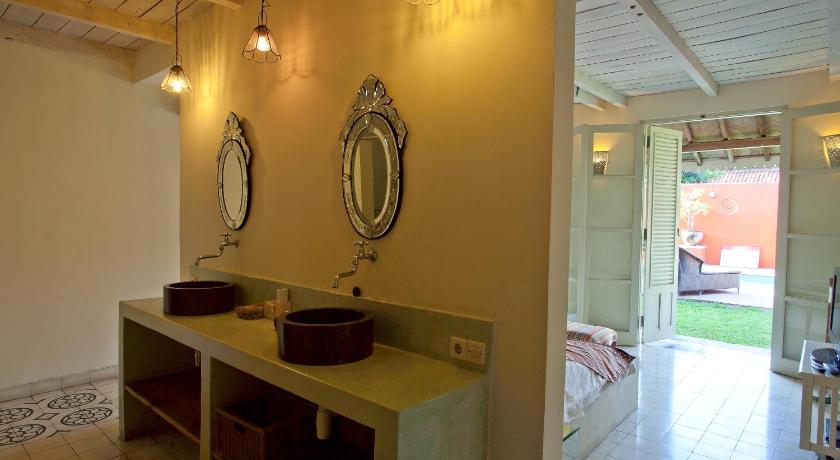 Image of Deluxe Two-Bedroom Villa with Private Pool 2